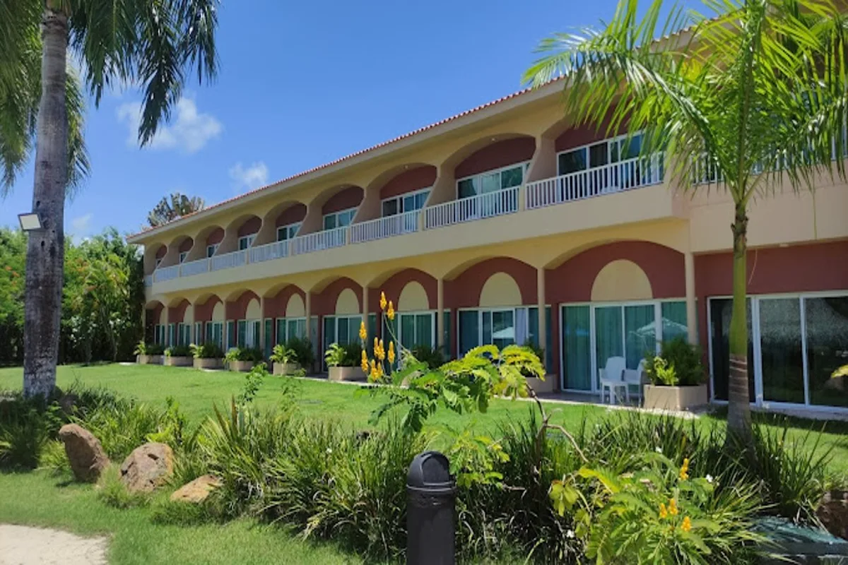 Hodelpa Garden Suites Golf & Convention Center — hoofdfoto