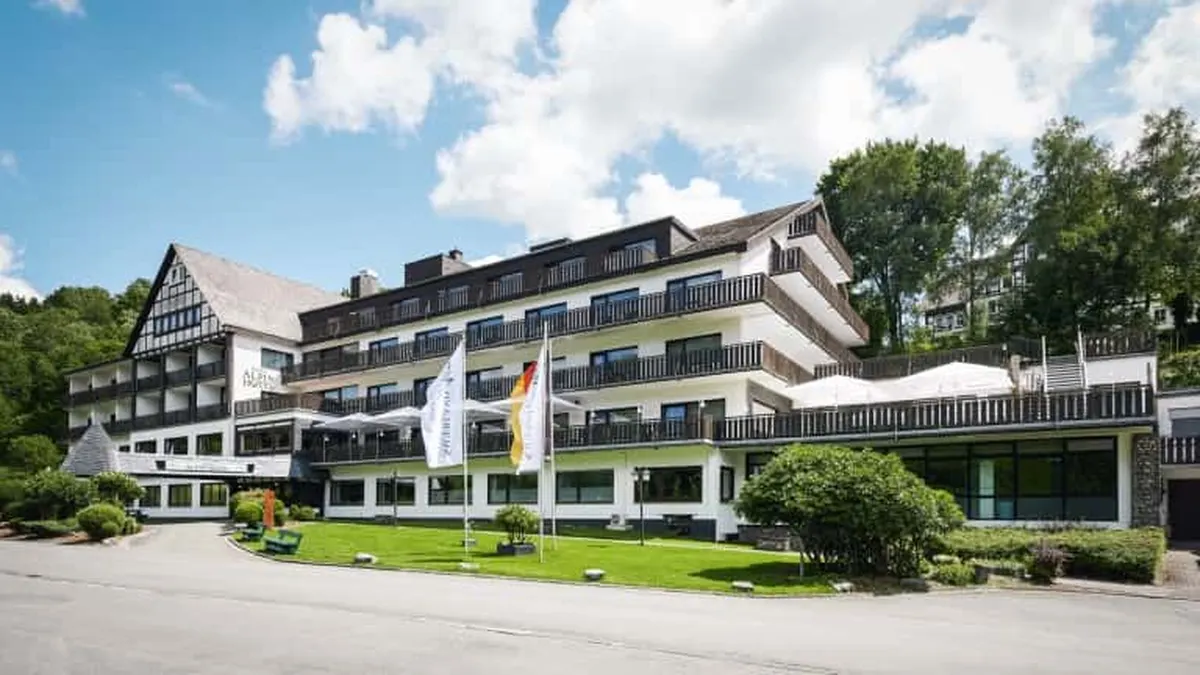 Sauerland Alpin Hotel — hoofdfoto