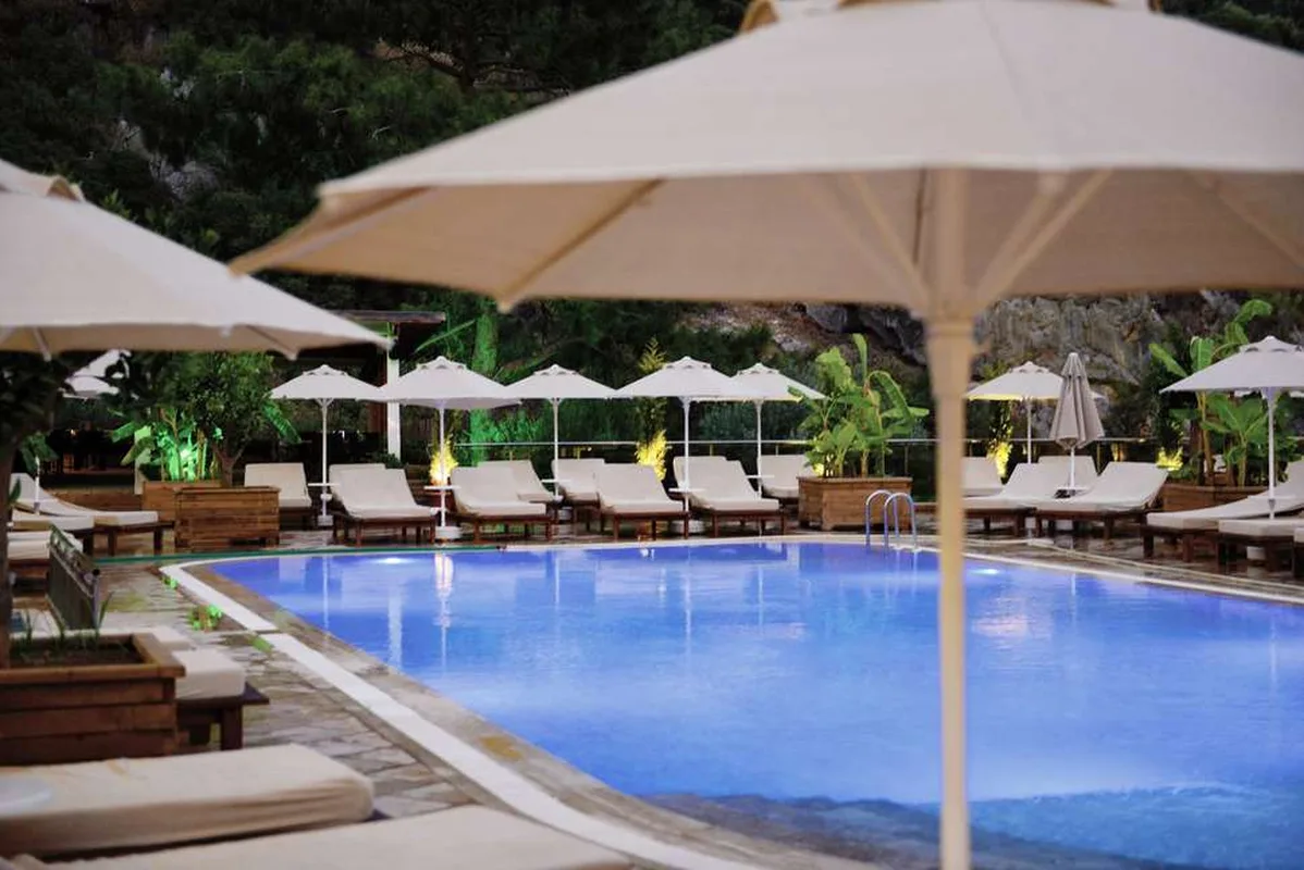 Manaspark Deluxe Hotel — hoofdfoto