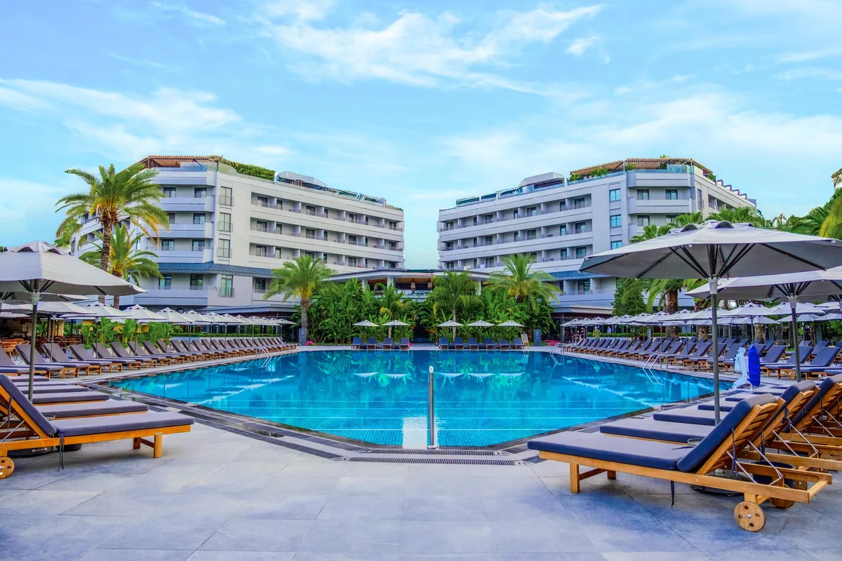 Miramare Beach Hotel — hoofdfoto