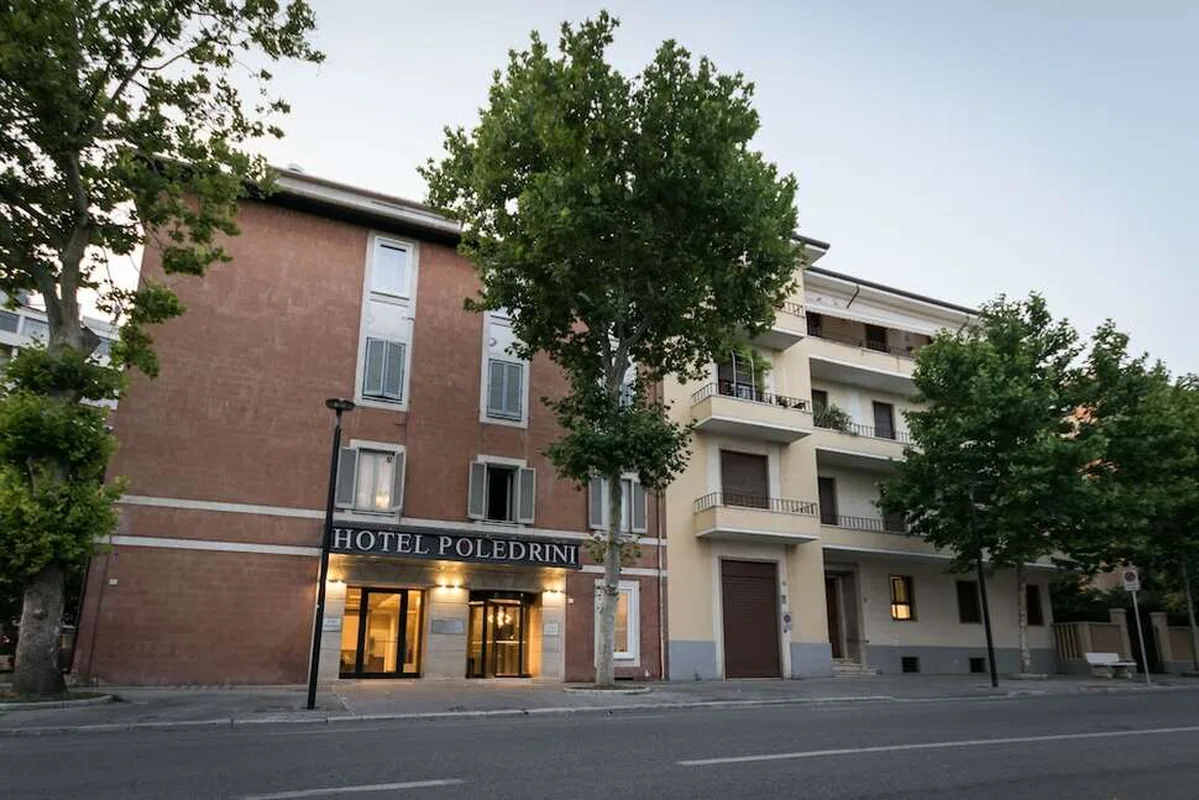 Hotel Poledrini — hoofdfoto