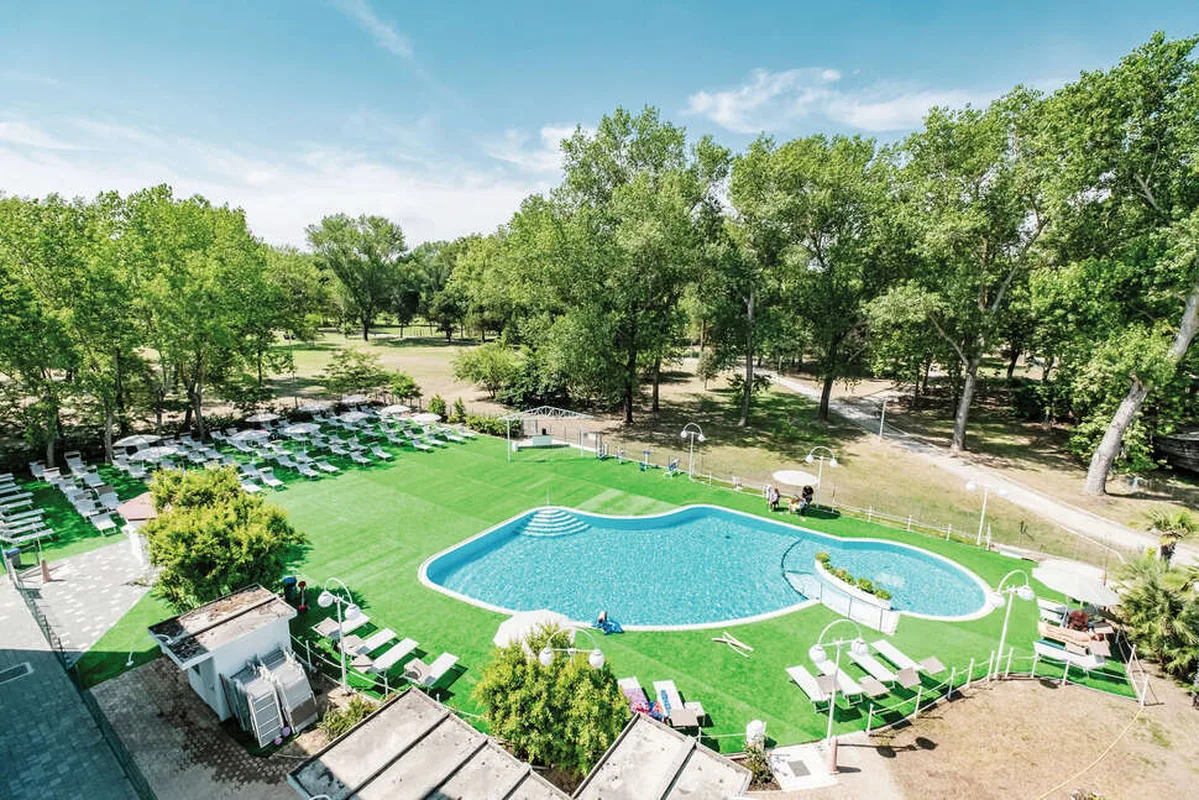 Color Green Village — hoofdfoto