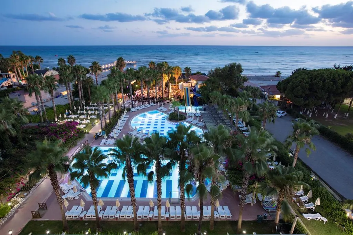 Trendy Palm Beach — hoofdfoto