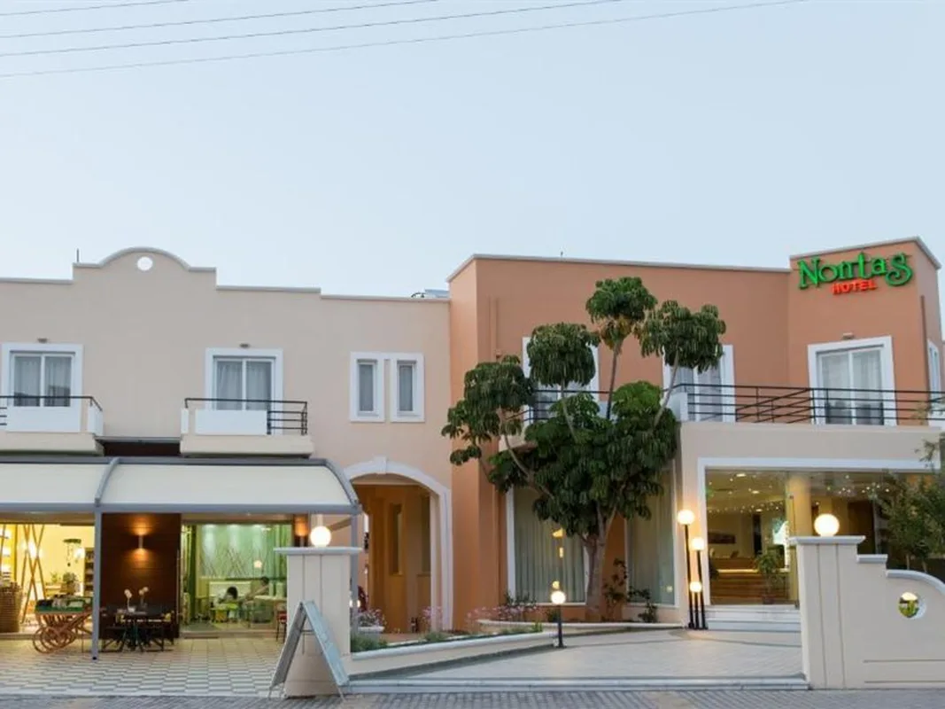 Nontas Hotel — hoofdfoto