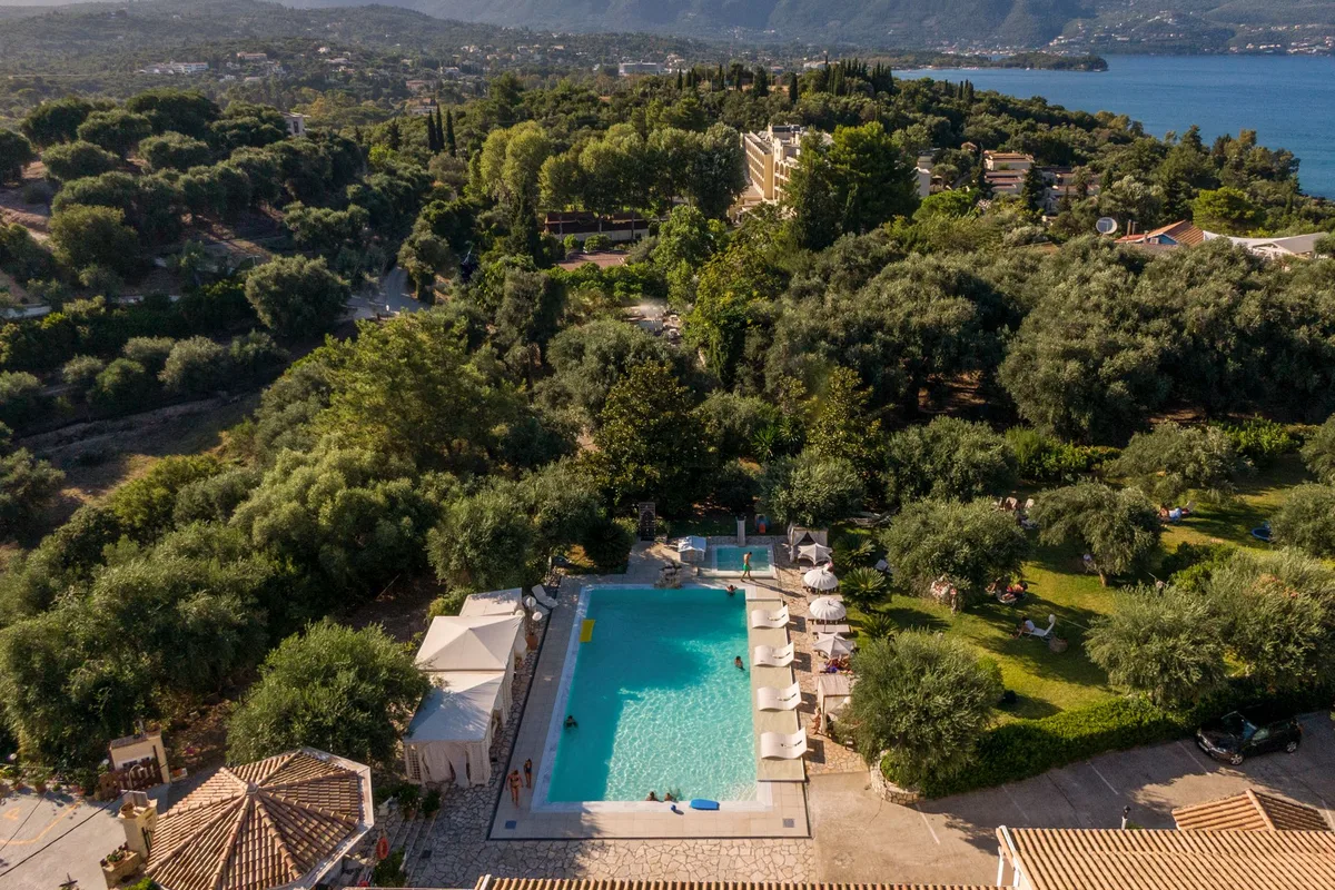 Nefeli Hotel — hoofdfoto
