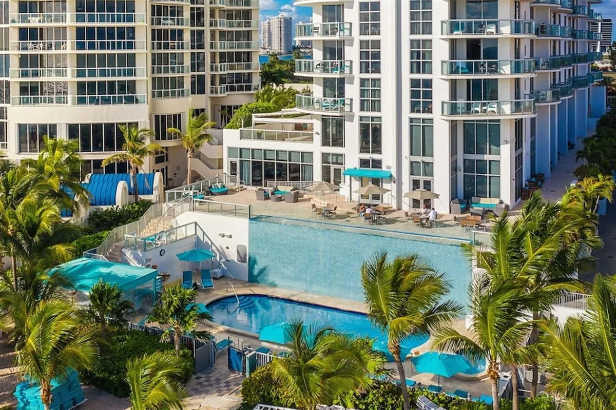 Marenas Beach Resort — hoofdfoto