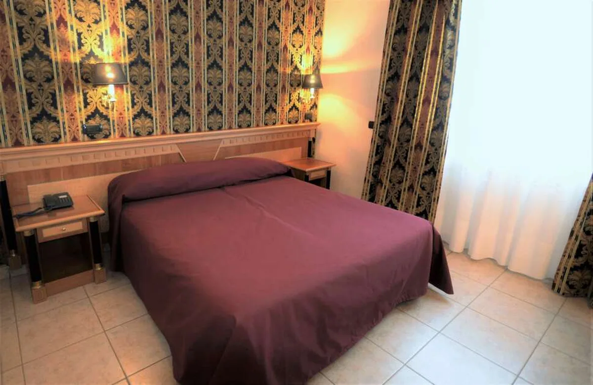 San Giovanni Rotondo Palace — hoofdfoto
