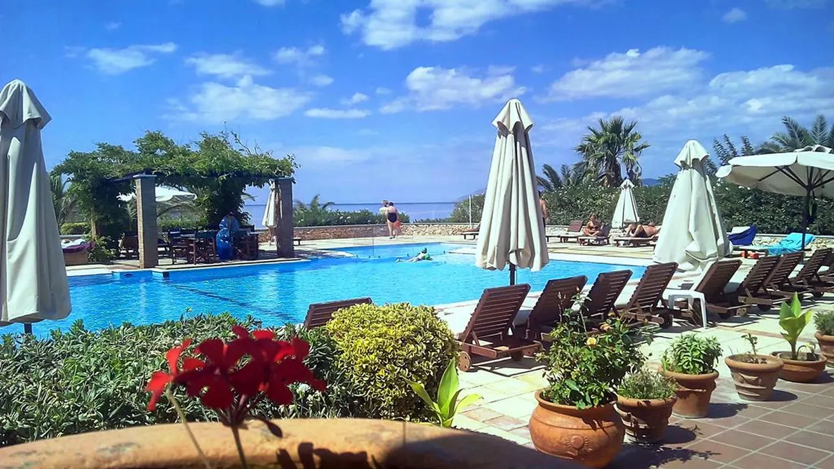 Panselinos — hoofdfoto