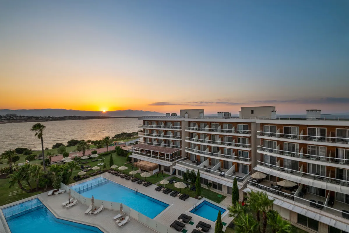 La Quinta By Wyndham Çesme — hoofdfoto