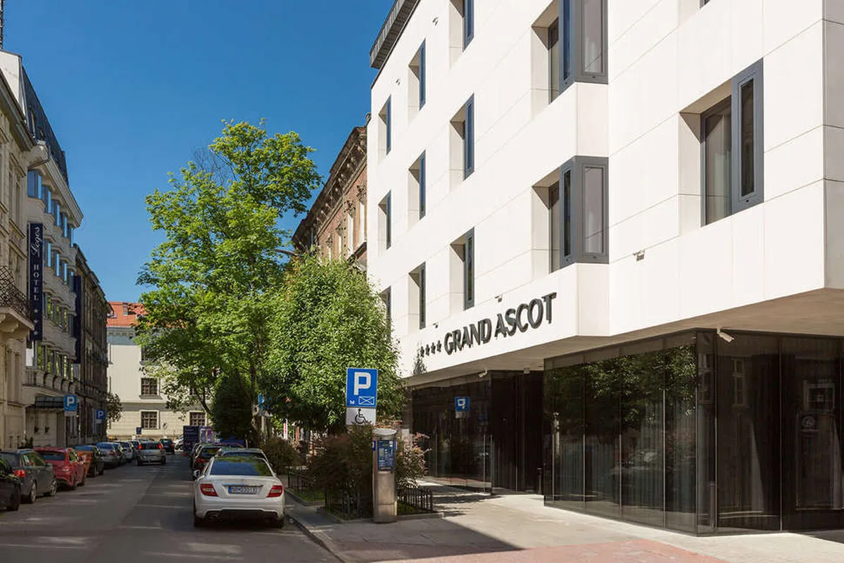 Grand Ascot Hotel — hoofdfoto
