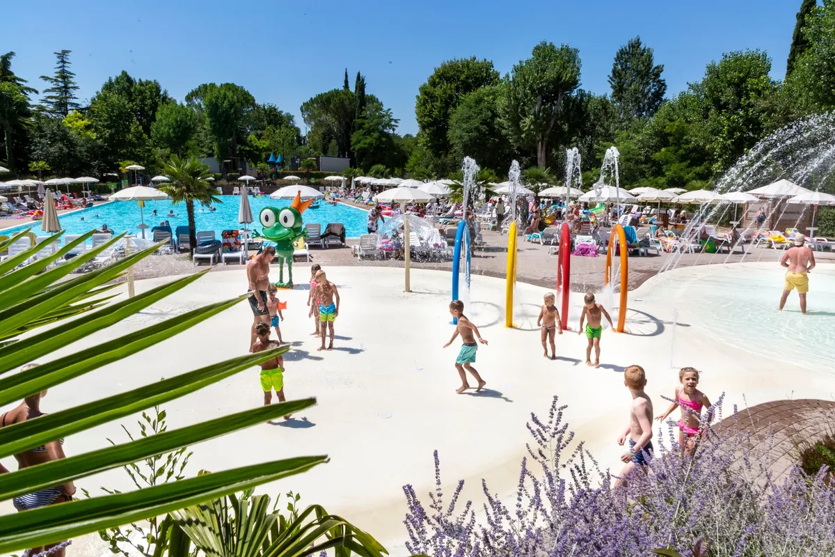Camping hu Altomincio Village — hoofdfoto