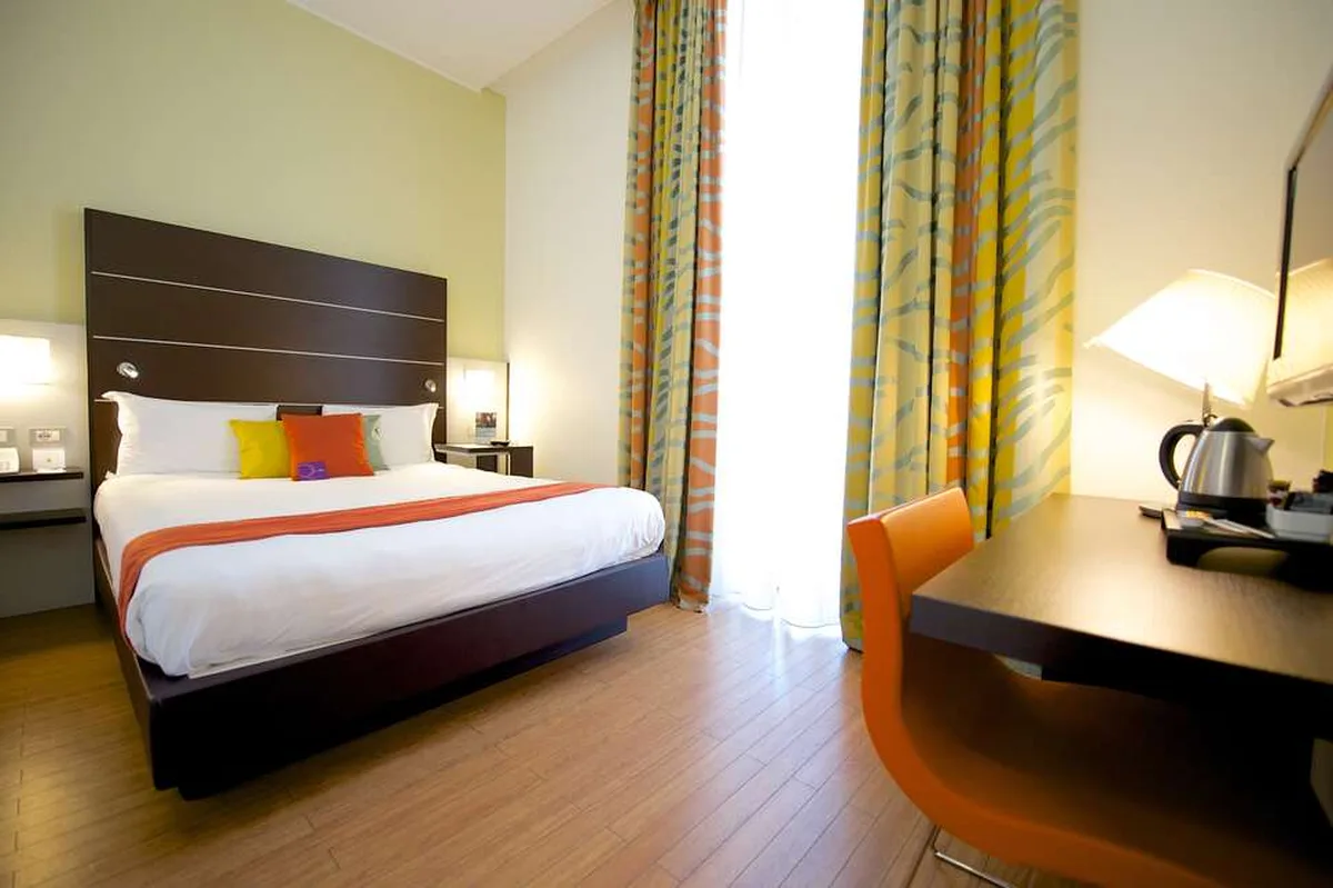 Mercure Napoli Centro Angioino — hoofdfoto