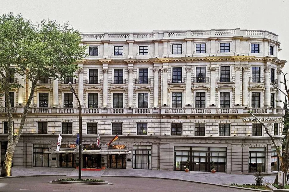 Tbilisi Marriott Hotel — hoofdfoto