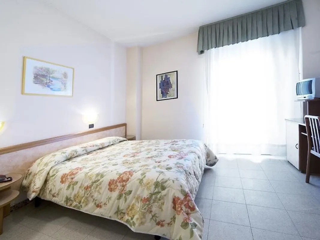Hotel Bamby Rimini — hoofdfoto