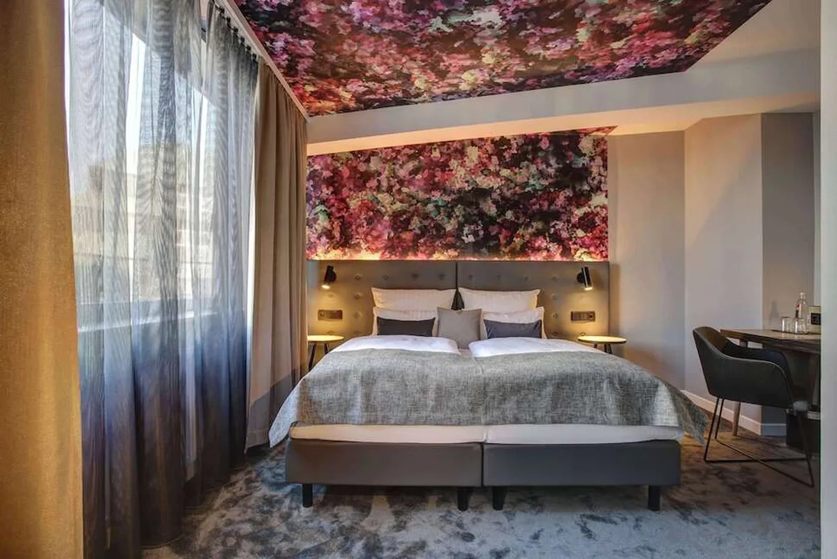 Vienna House Easy by Wyndham Hamburg City — hoofdfoto