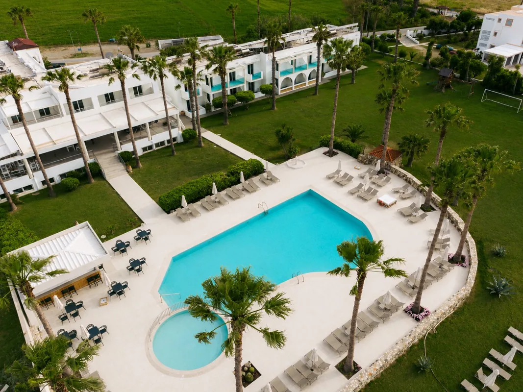 Irina Beach Hotel, hoofdfoto