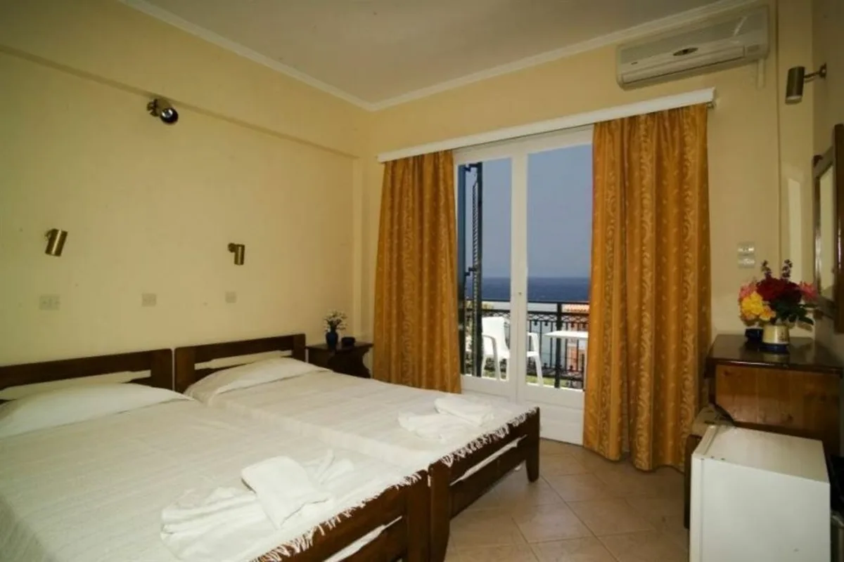 Hotel Niki — hoofdfoto
