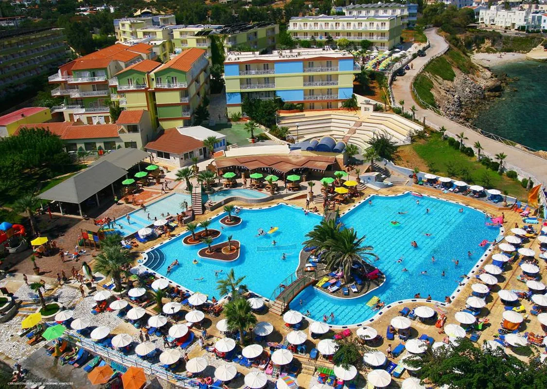 Eri Beach & Village — hoofdfoto