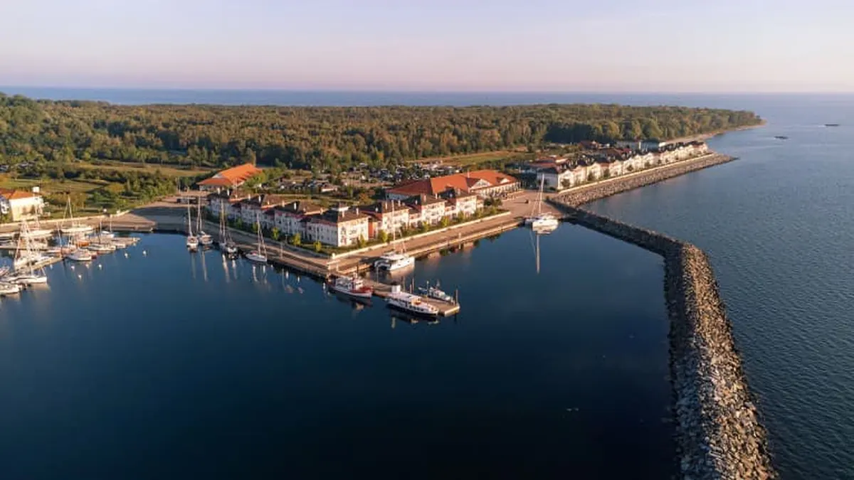 BEECH Resort Boltenhagen — hoofdfoto