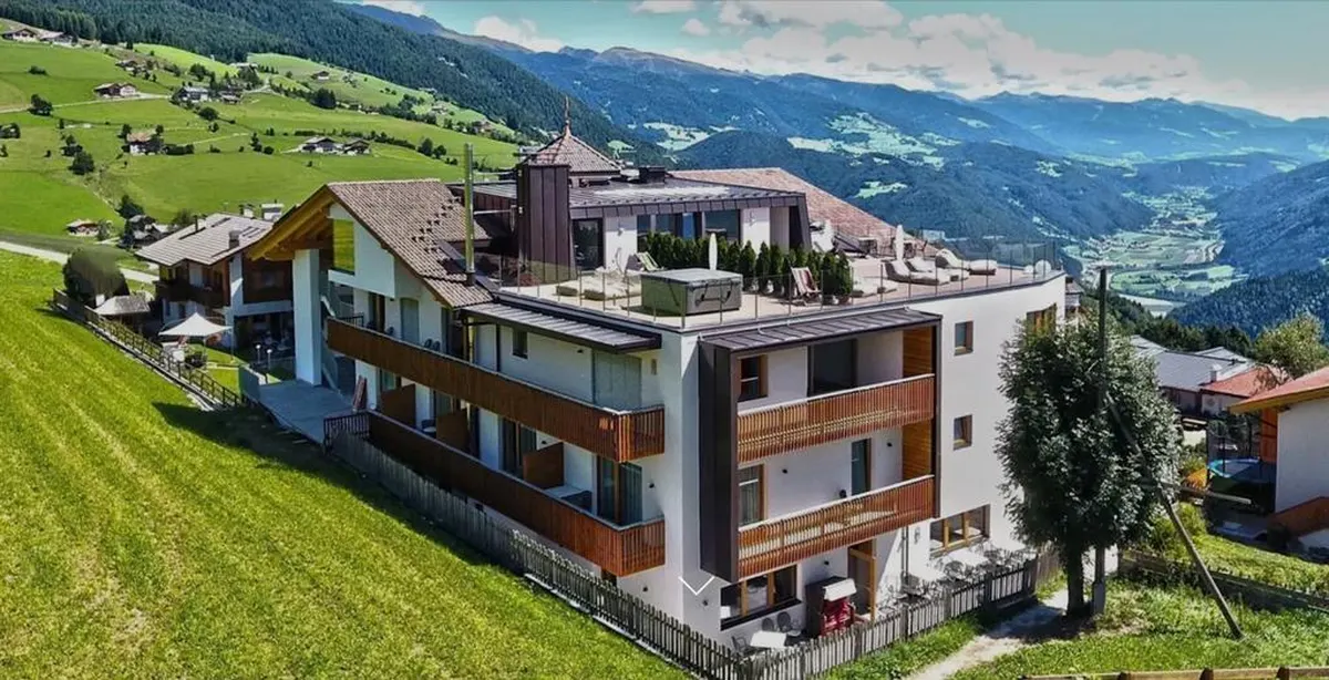 Kristall — hoofdfoto