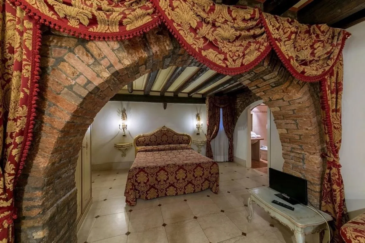 Hotel Pantalon — hoofdfoto