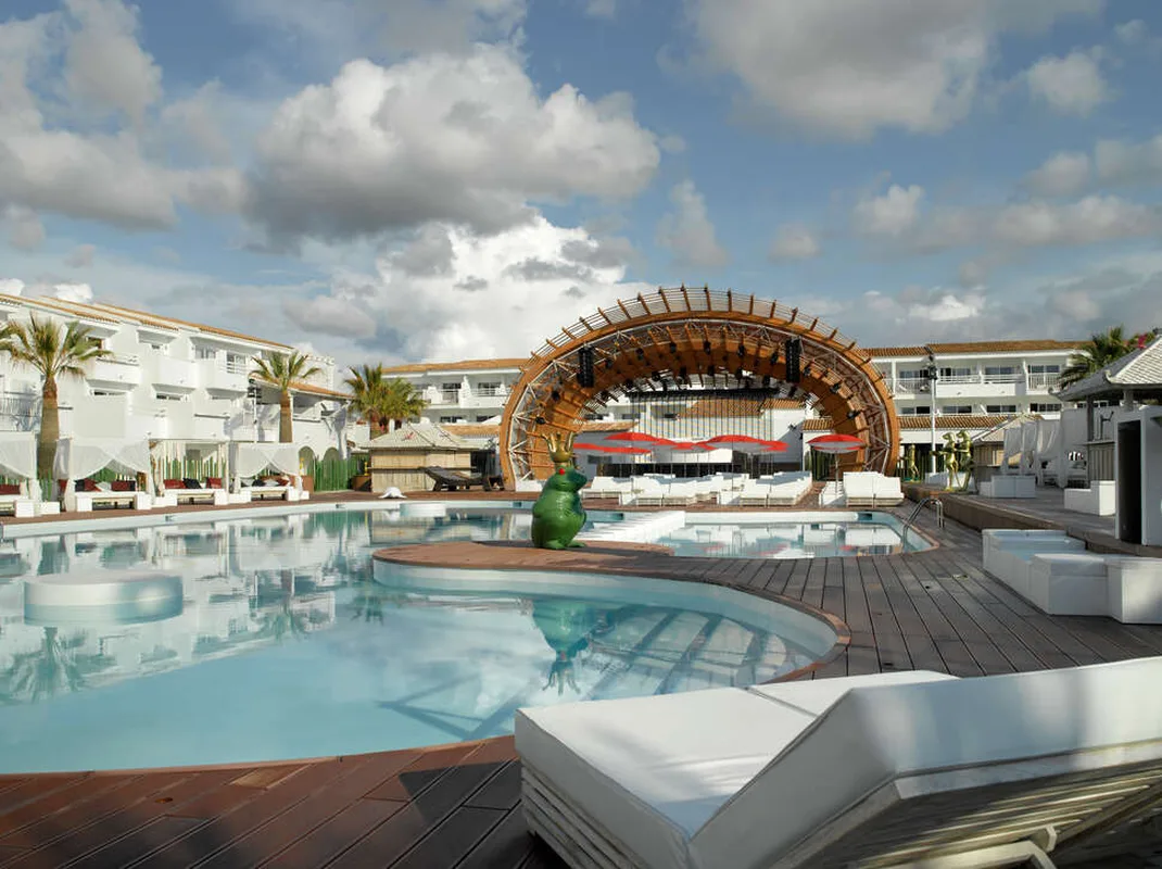 Ushuaia Ibiza Beach Hotel — hoofdfoto