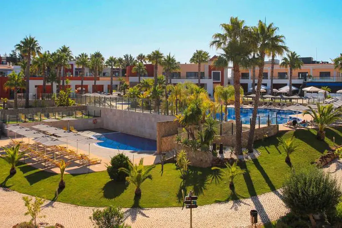 Hotel en appartementen Vitor's Village — hoofdfoto