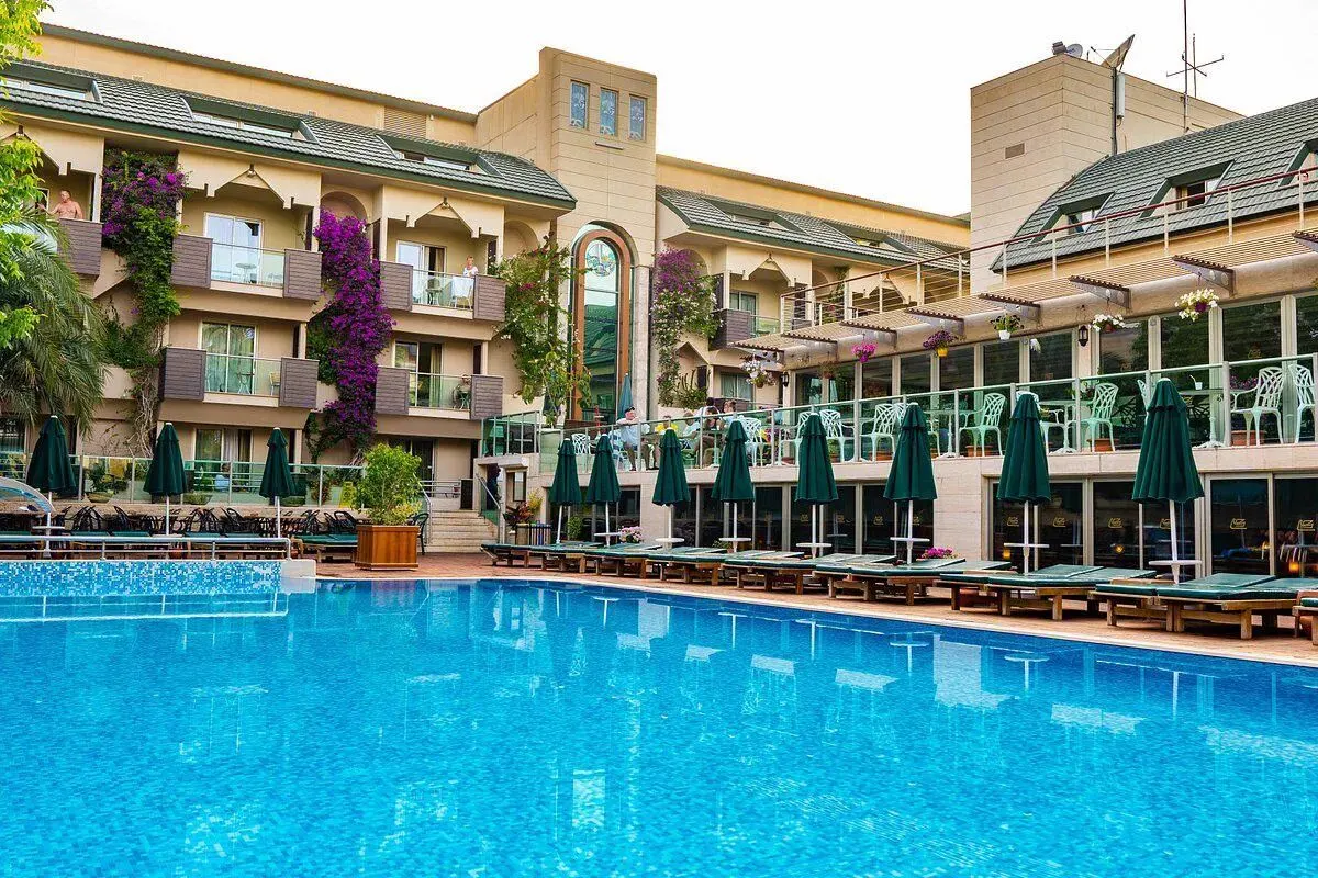 Ambassador Hotel — hoofdfoto