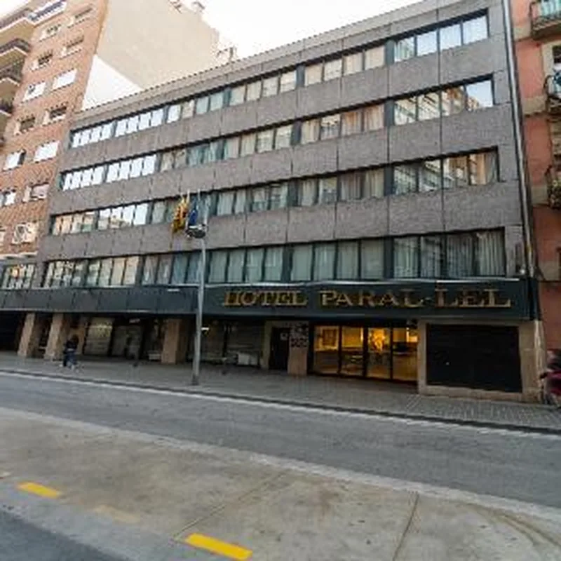 Paral·lel Hotel, hoofdfoto