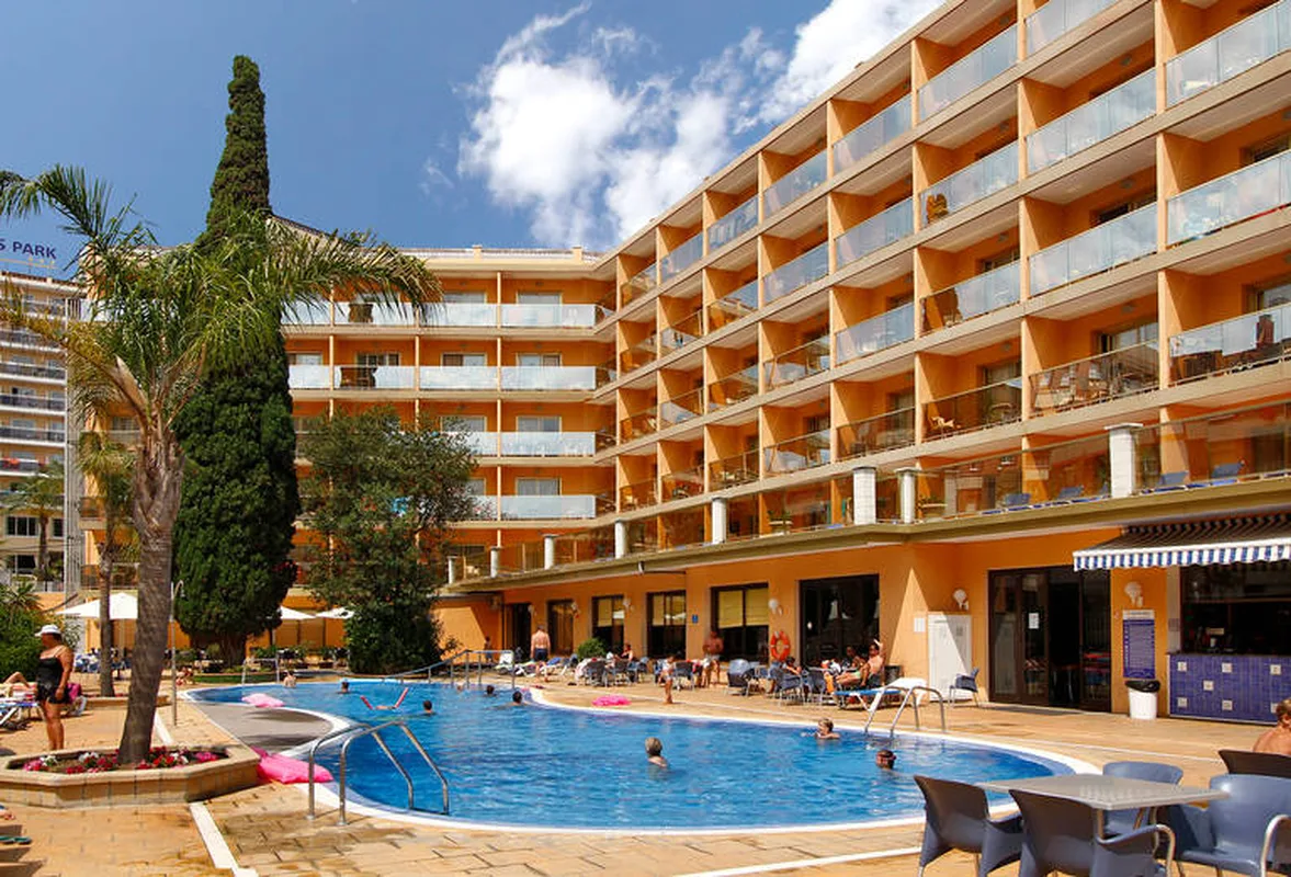 Hotel Bon Repos — hoofdfoto