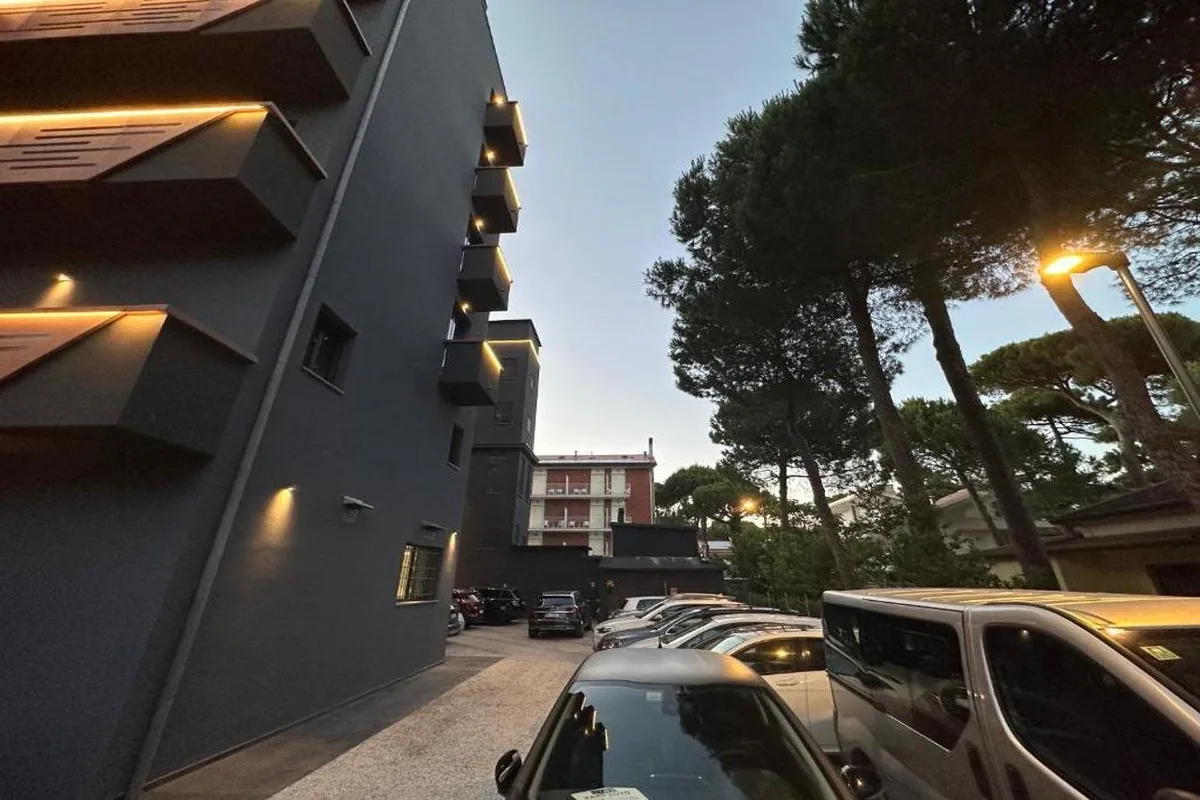 Residence 9 Line, hoofdfoto