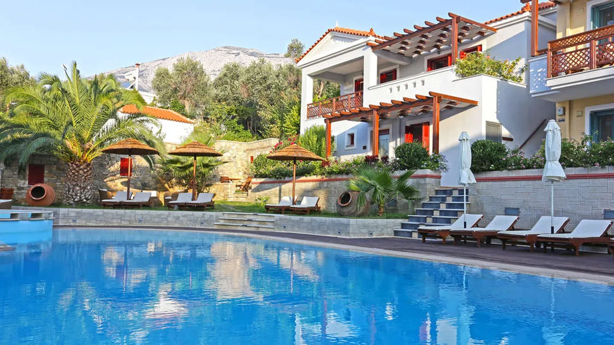 Sirena Village, hoofdfoto
