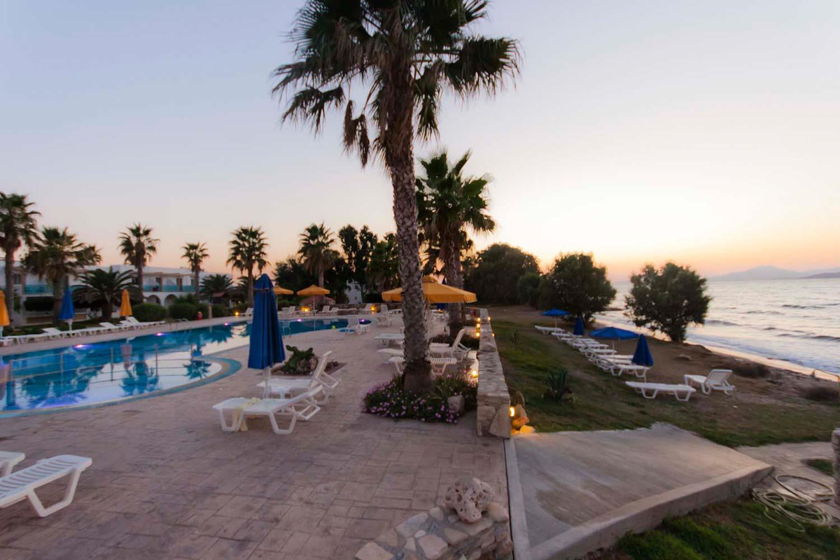 Hotel Irina Beach — hoofdfoto