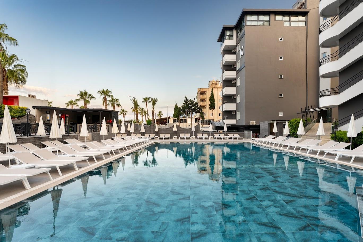 Hotel Kaila Krizantem — hoofdfoto