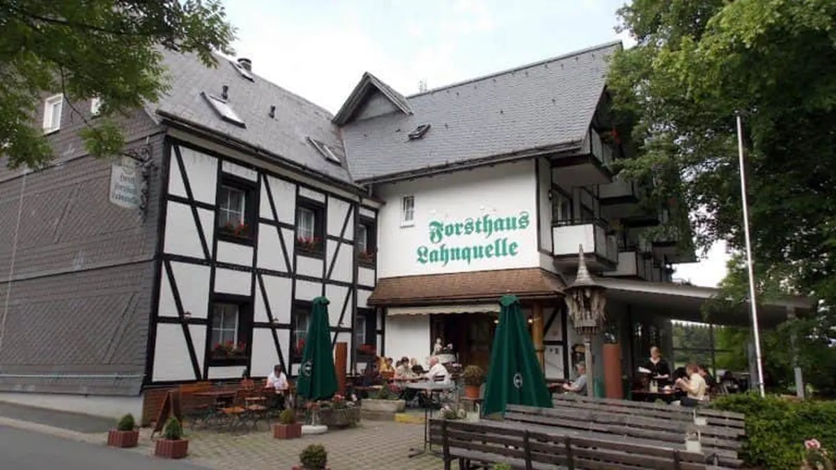 Hotel Restaurant Forsthaus Lahnquelle — hoofdfoto