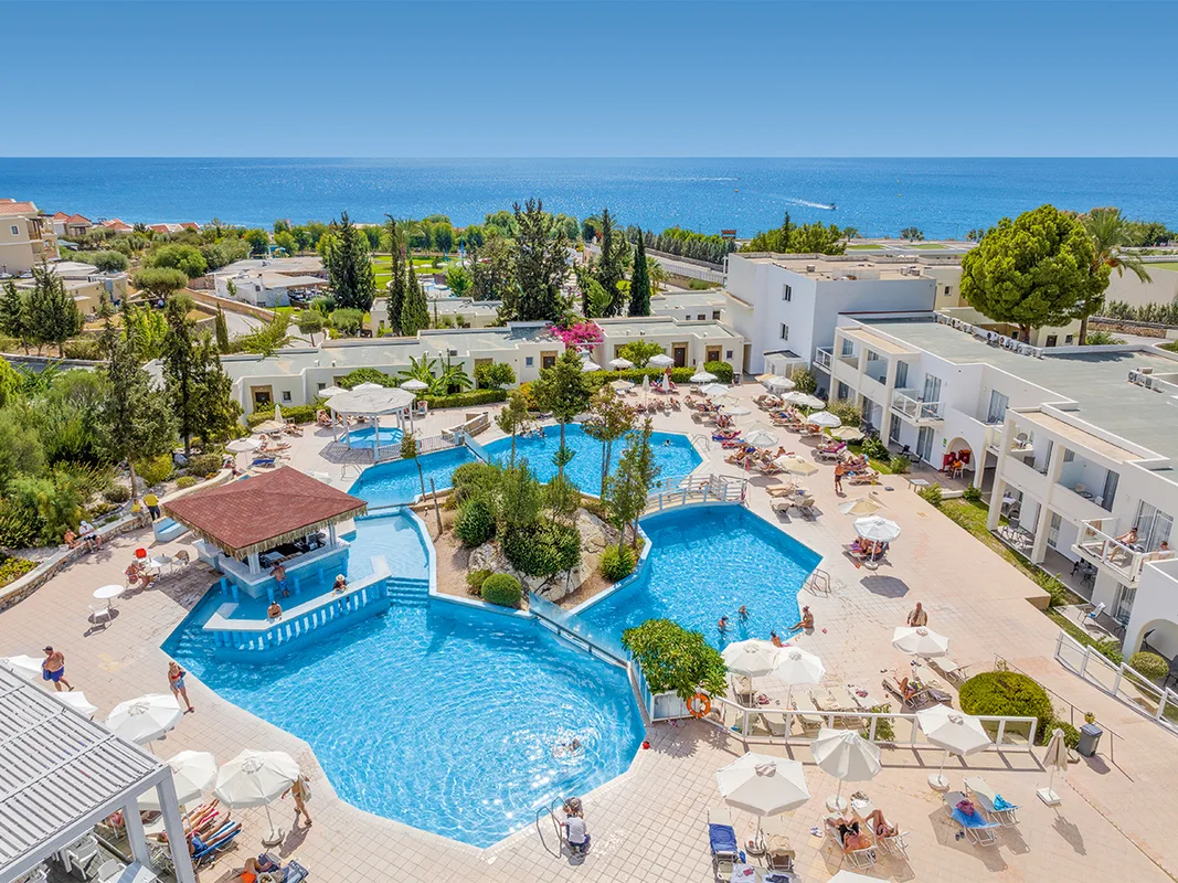Miraluna Beach Resort — hoofdfoto