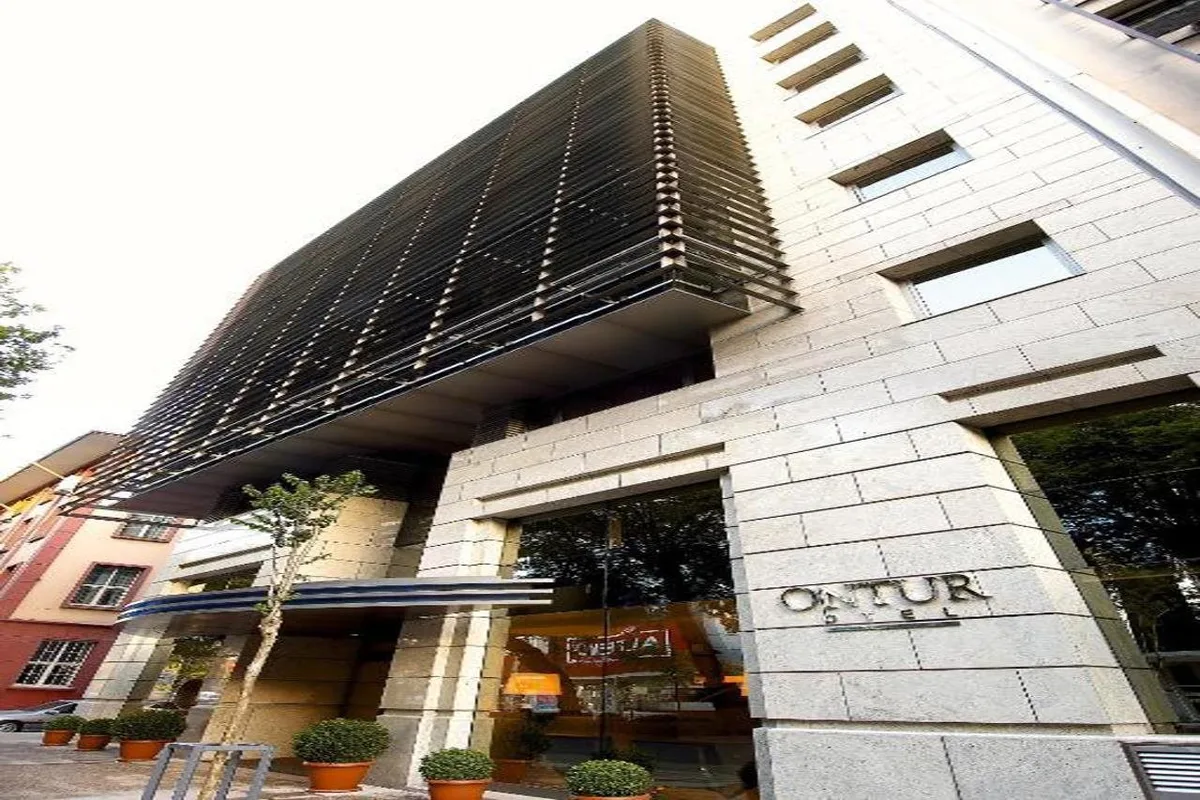 Ontur Izmir — hoofdfoto