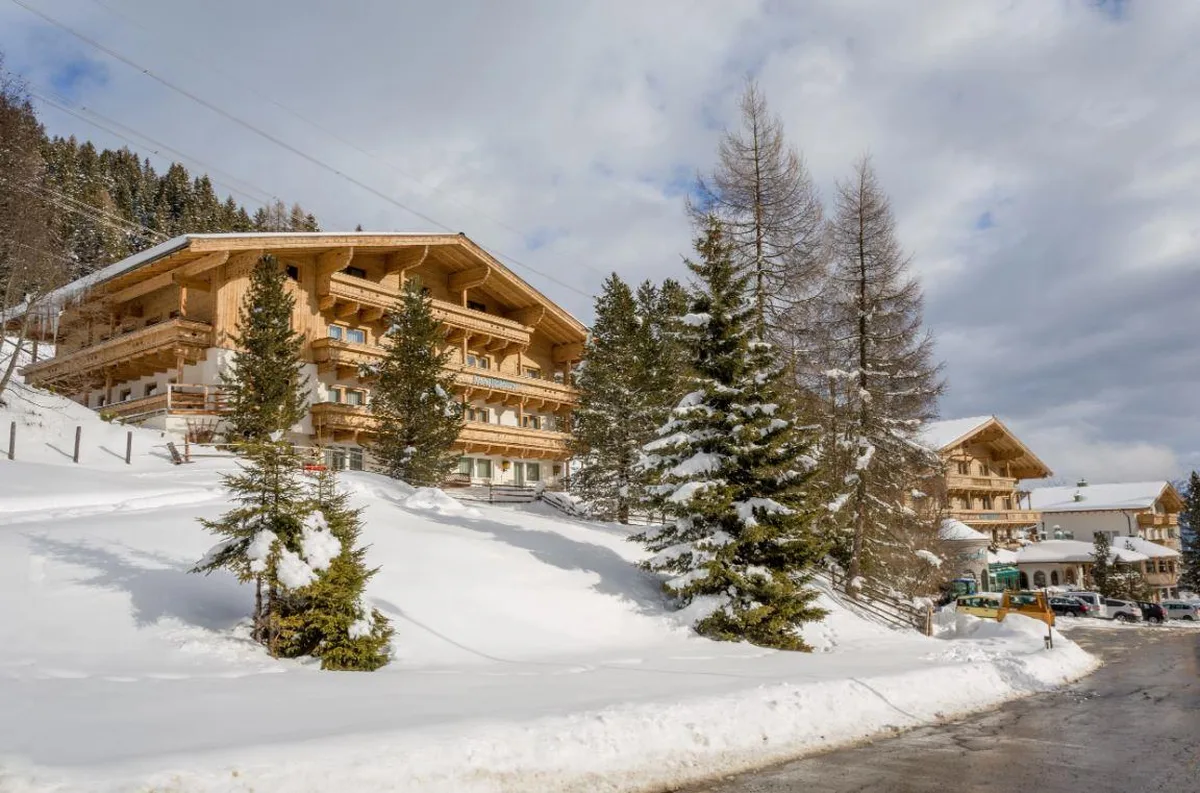 Berghotel Ronach — hoofdfoto