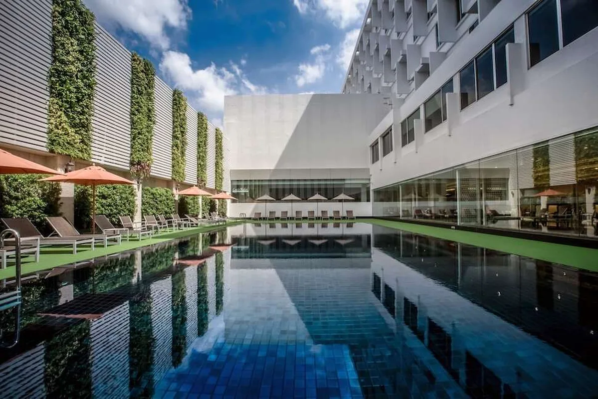 Mandarin Hotel — hoofdfoto