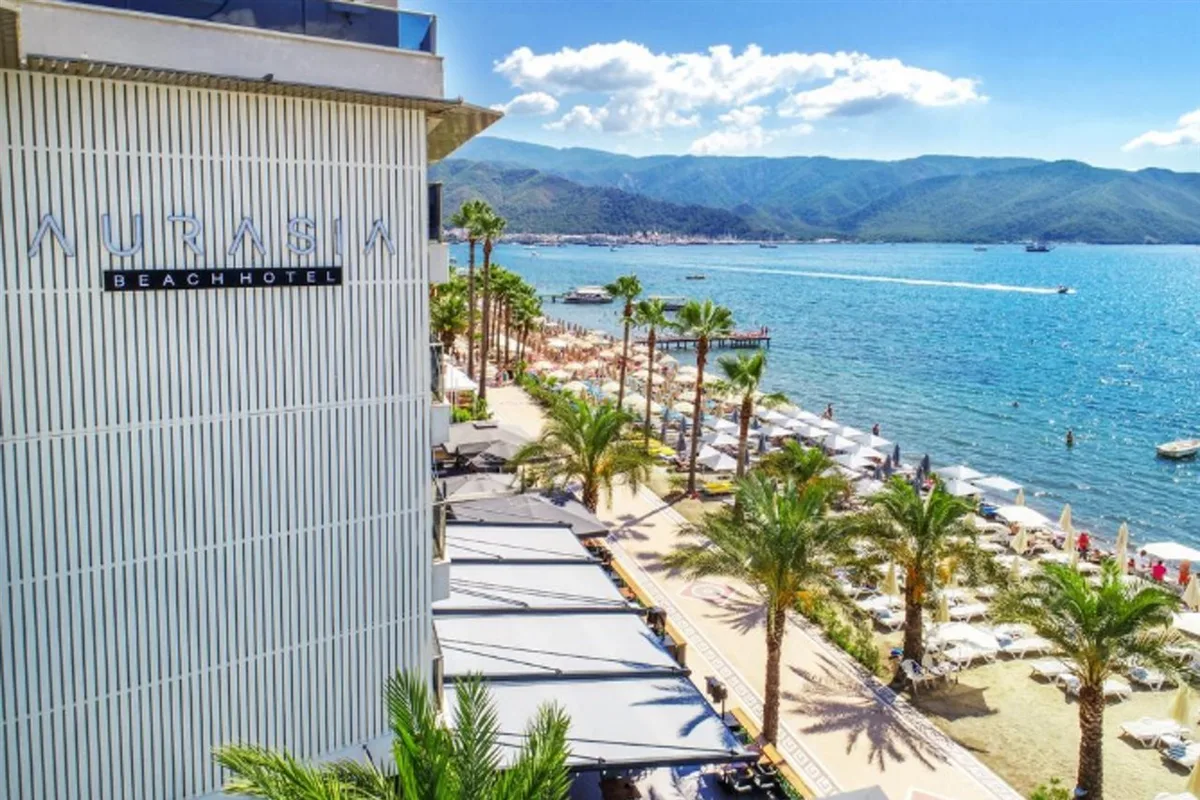 Aurasia Beach Hotel — hoofdfoto