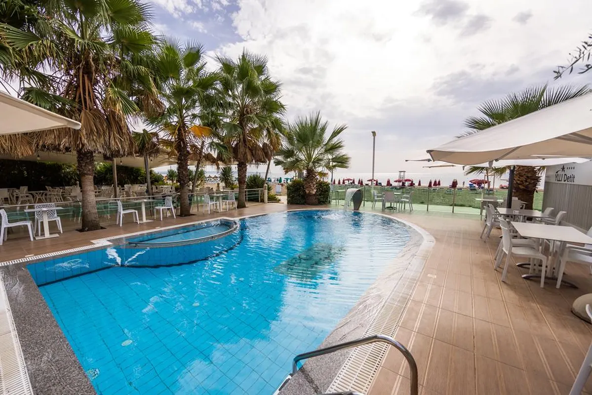 Ylli I Detit — hoofdfoto