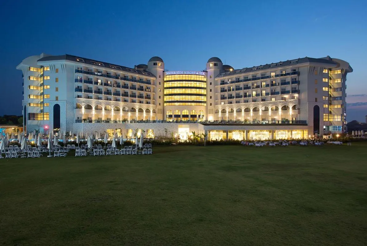 Waterside Resort Spa, hoofdfoto