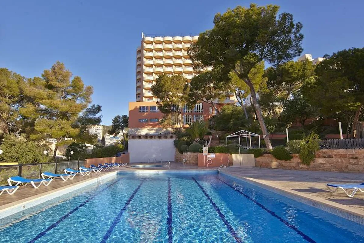 Blue Bay Hotel — hoofdfoto