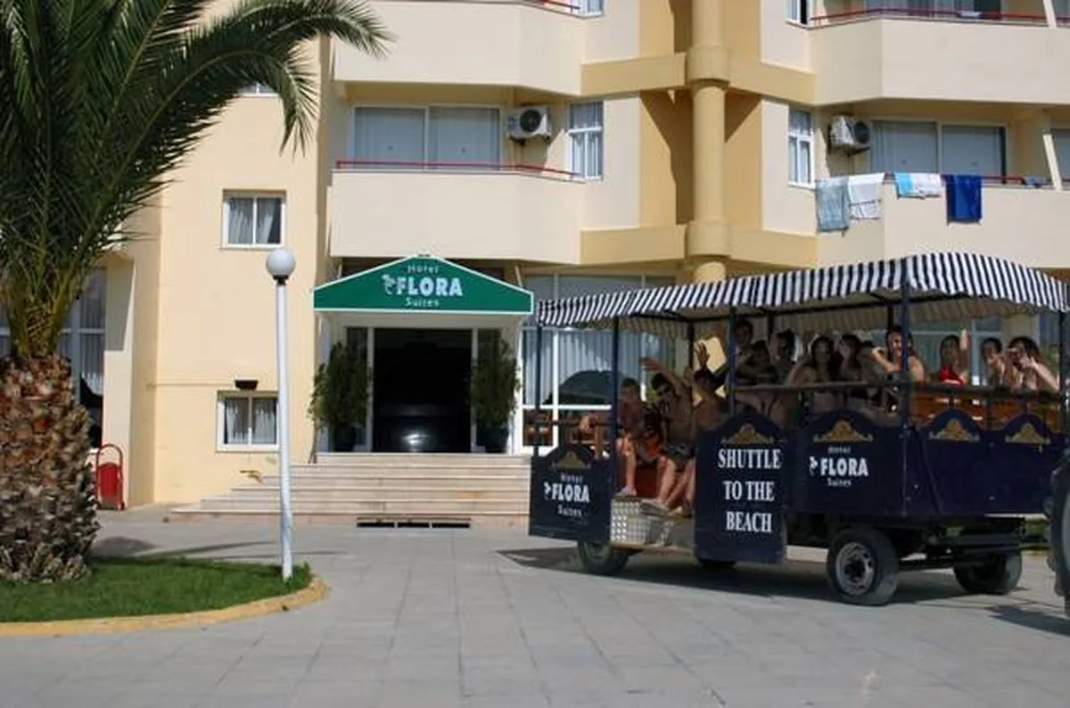 Flora Suites Hotel — hoofdfoto