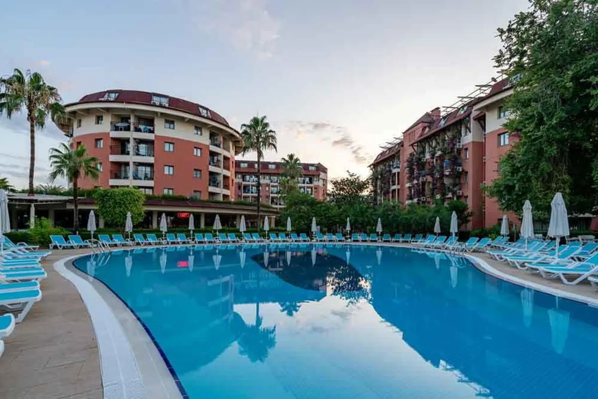 Palmeras Beach Hotel — hoofdfoto