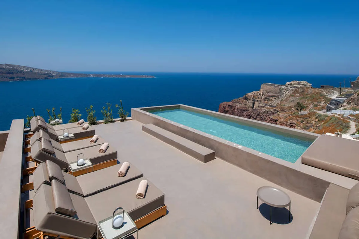 Oia Castle Luxury Suites — hoofdfoto