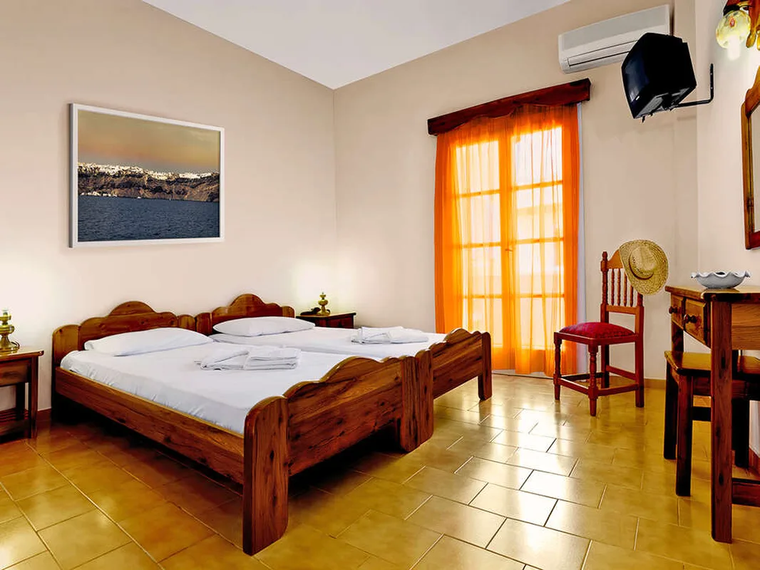 Dolphins Apartments, hoofdfoto