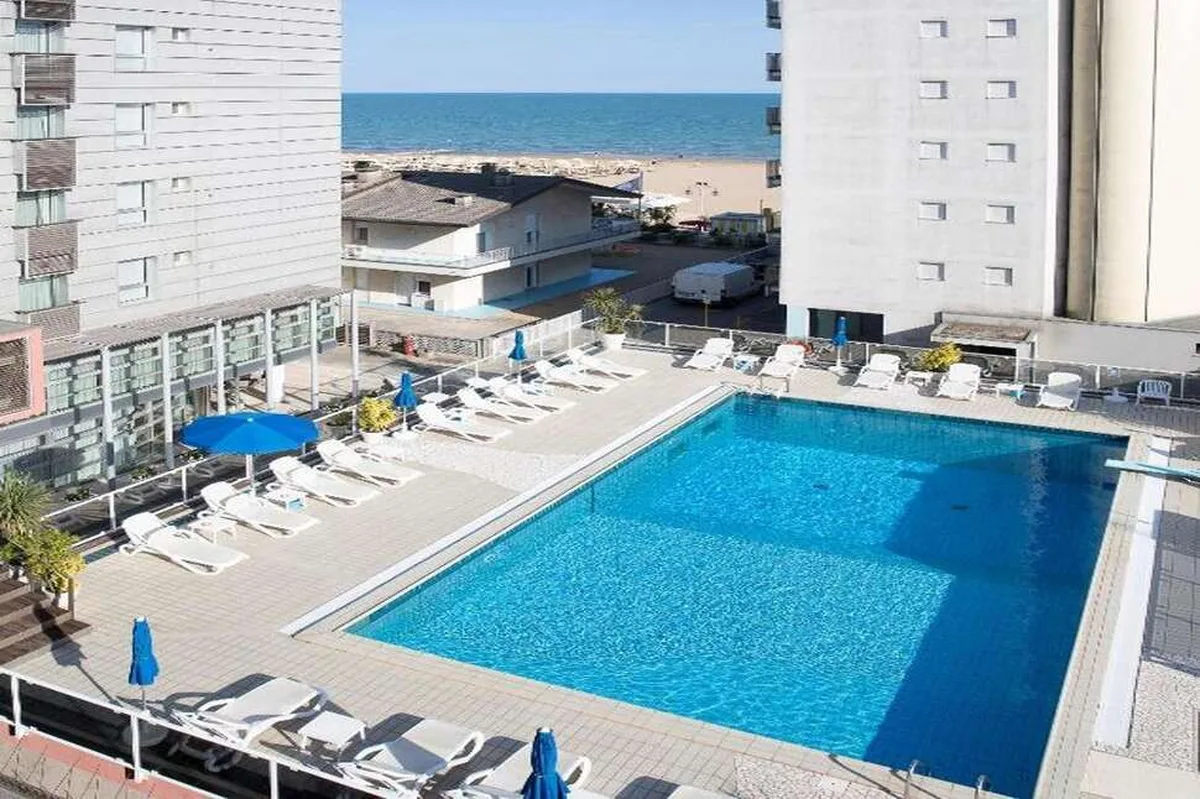 Hotel Rosanna 3 Stelle Superior — hoofdfoto