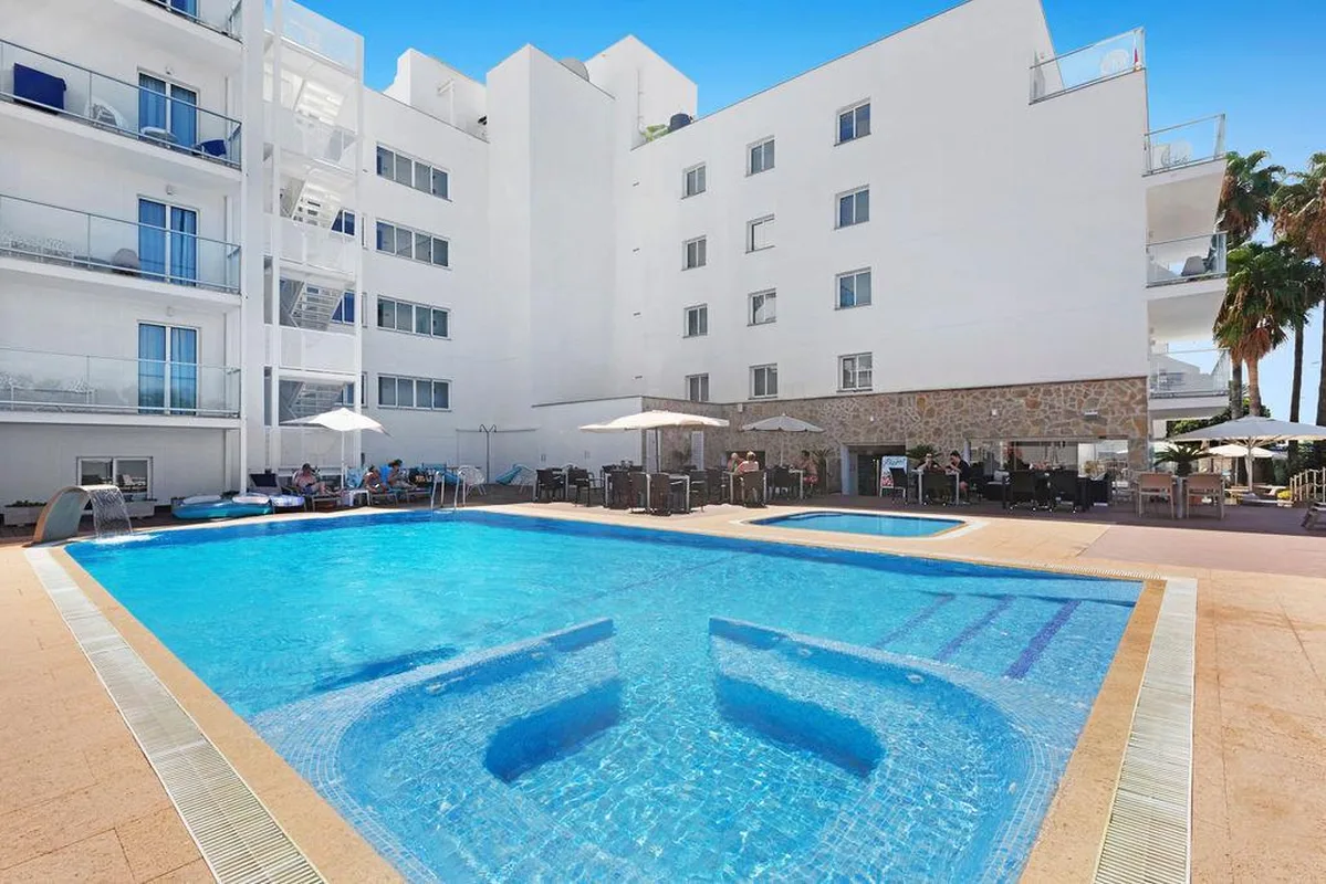 Hotel Sant Jordi — hoofdfoto