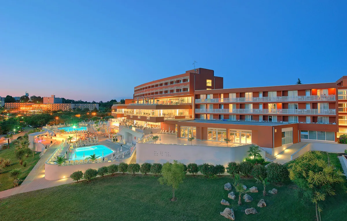 Hotel Albatros Plava Laguna — hoofdfoto